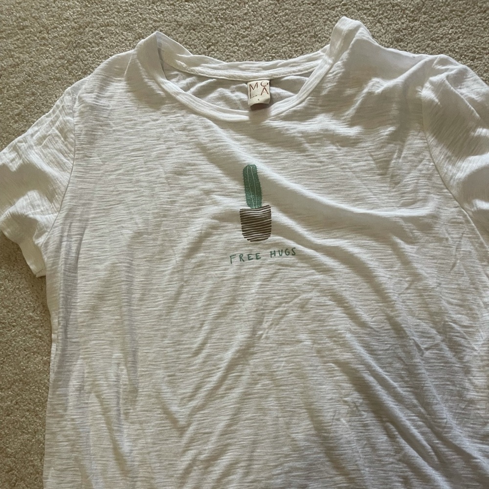 Free Hugs Burnout Tee